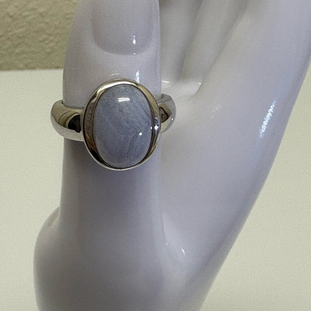 Elegant Blue Lace Agate Oval Silver Ring